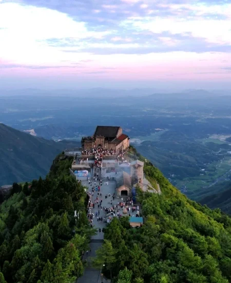 1. 南岳衡山