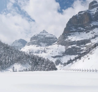 Balagezong snow mountain landscape