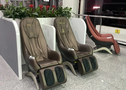 What Facilities, Lounges, and Food Options Does Changsha Airport Offer?