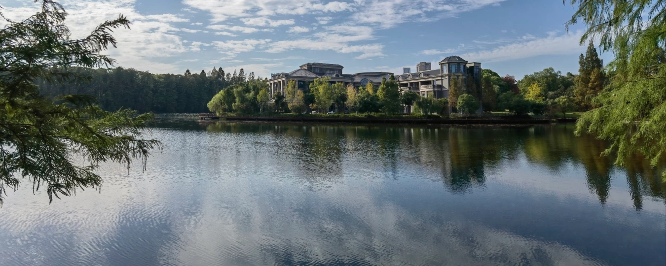 Donghu Luoyan Scenic Area