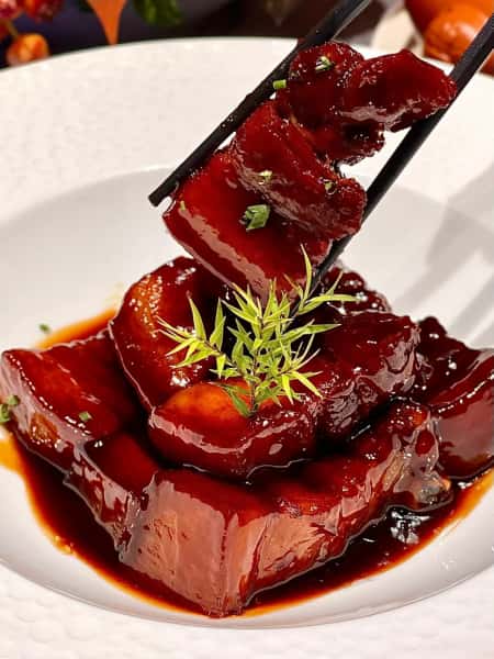 Shanghai-Style Braised Pork Belly in Rich Sauce