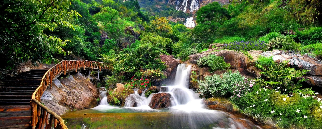 Baishuizhai Scenic Area