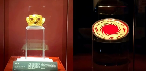 Gold mask and Sun Bird artifact inside Jinsha Site Museum exhibition