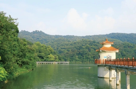 Scenic view of Huangpodong Reservoir at Baiyun Mountain