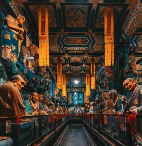 Arhat Hall filled with hundreds of vivid statues