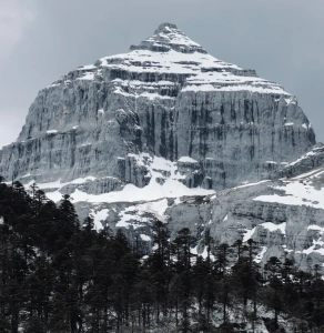 Shambhala stupa in Balagezong