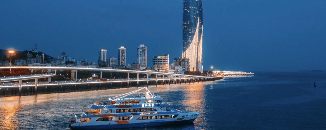Lujiang Night Cruise
