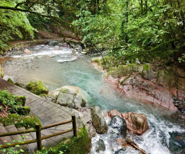 เขตท่องเที่ยวต้าฝэйสุ่ย ภูเขาหิมะซีหลิง