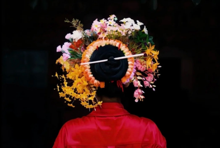 Traditional flower hairpin