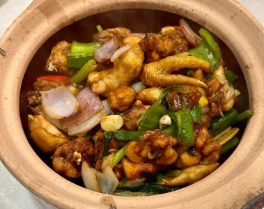 หม้อดินอบสไตล์กวางโจวร้าน Rongsheng ใกล้วัดกวางเสี่ยว