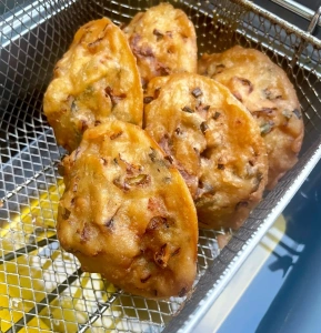 Hai Li Bing (Fuzhou Oyster Cake)