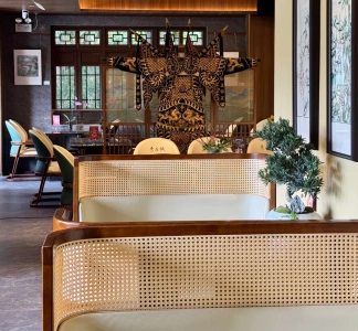Elegant dessert cafe inside Yuexiu Park East Gate