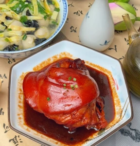 Wansan pork shank traditional Zhouzhuang specialty