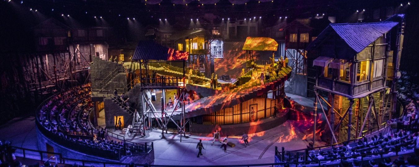 Immersive stage performance of Chongqing 1949 featuring rotating set and live actors