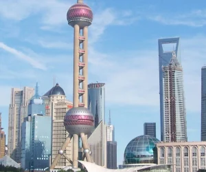 Oriental-Pearl-TV-Tower.webp