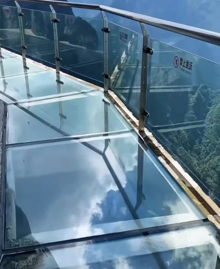 tour_天门山玻璃栈道