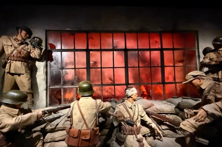 Reenactment of the Eight Hundred Heroes defending Sihang Warehouse during the 1937 Battle of Shanghai